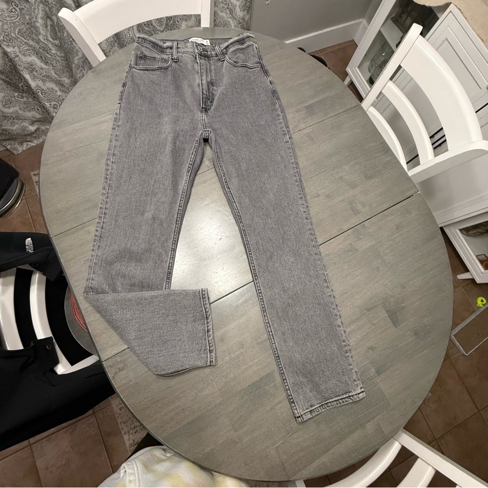 Abercrombie & Fitch Women’s Grey washed jeans
